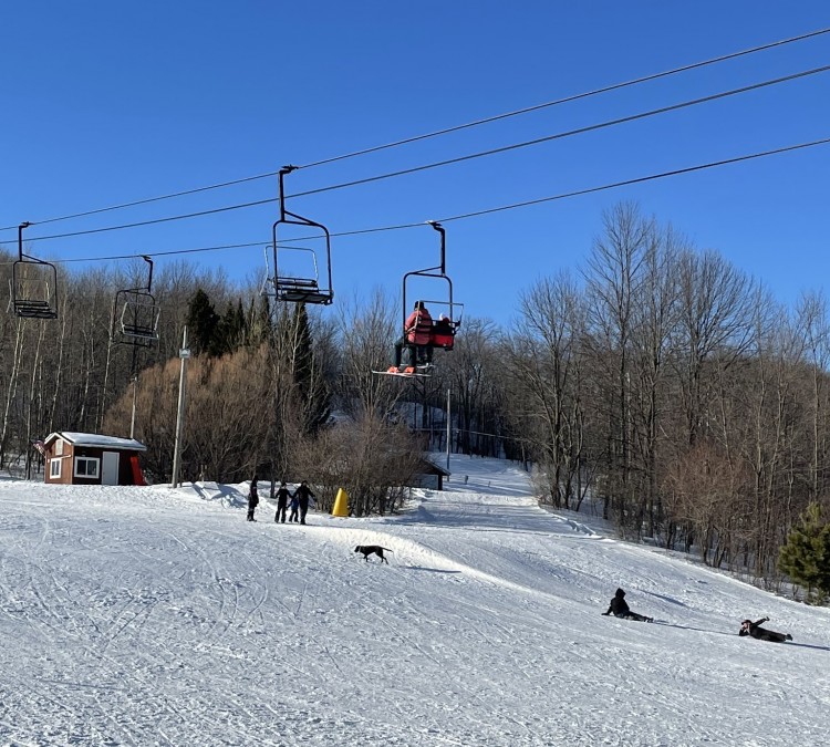 mt-zion-ski-hill-photo